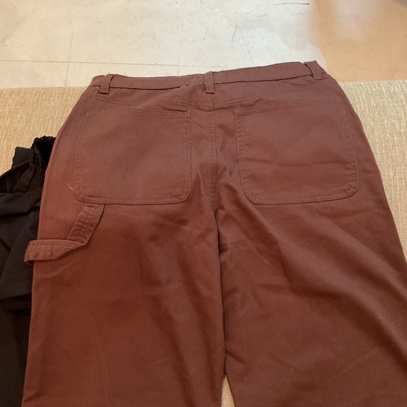 CLOTHING $5 - Picture 6 of 8